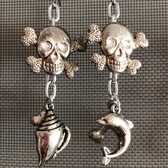 Pirate theme earrings !! - Picture 4 of 5